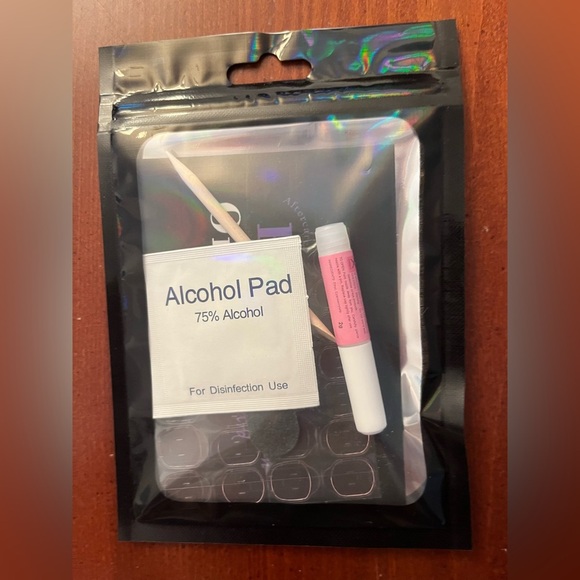 Deep Purple Almond Nail Tips | Hand painted nails | Custom press on nails - Picture 4 of 4